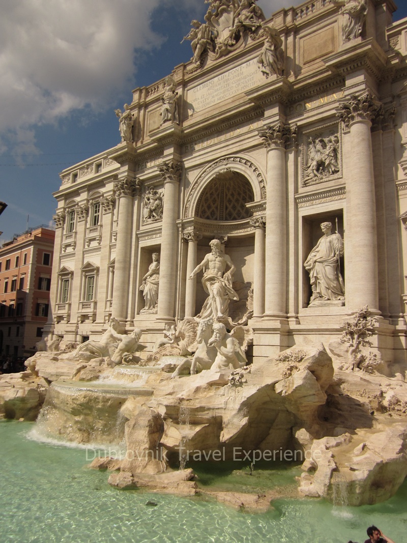 fontana di trevi rome