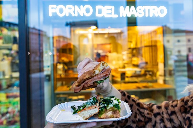 Eat delicious pizza alla teglia on this Milan food tour in Italy Eat delicious pizza alla teglia on this Milan food tour in Italy