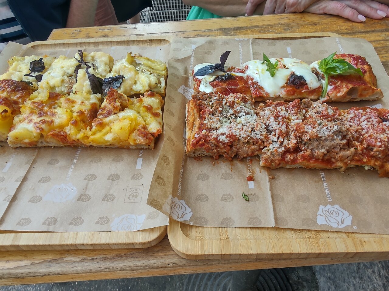 You'll be eating lots of mouthwatering pizza on this food tour in Rome You'll be eating lots of mouthwatering pizza on this food tour in Rome