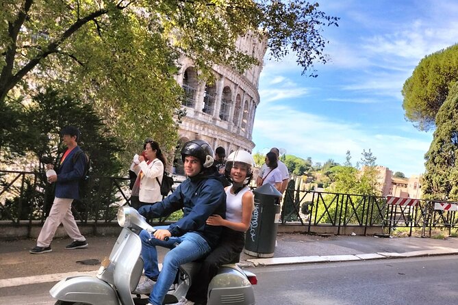 Vespa scooter is perfect for exploring Rome in a day! Vespa scooter is perfect for exploring Rome in a day!