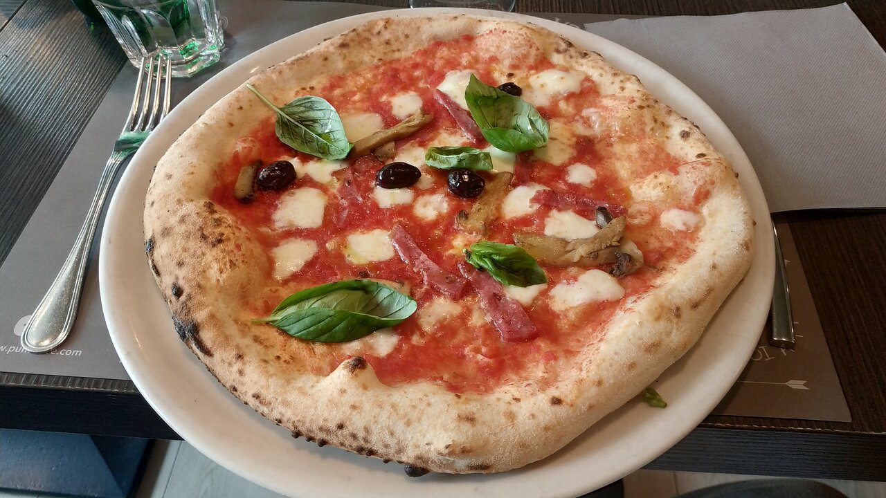 You'll be making your own pizza on this cooking class in Rome!