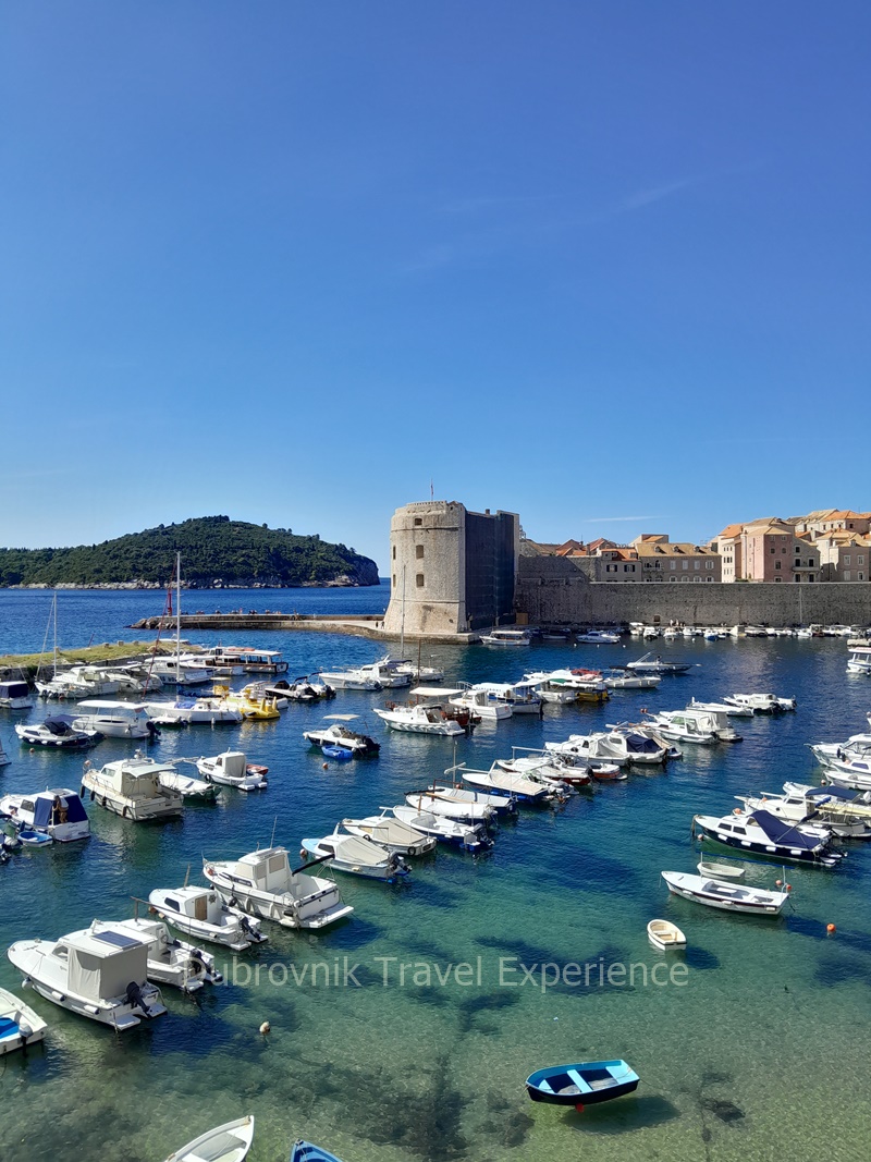 dubrovnik tourist bus