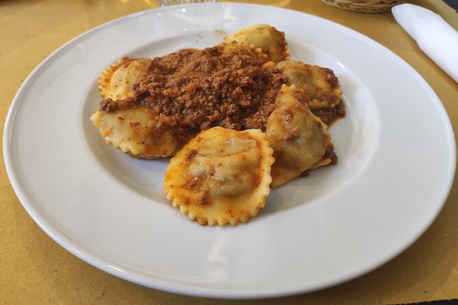 You'll be eating tasty tordelli on this food tour in Lucca You'll be eating tasty tordelli on this food tour in Lucca