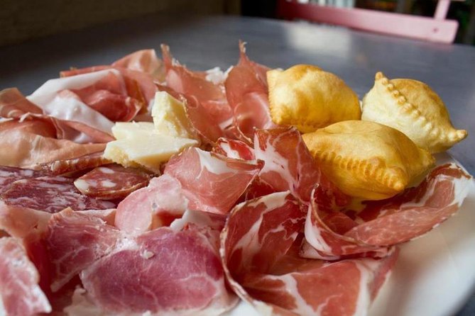 Appetizing cured meat you'll eat on this Milan food tour Appetizing cured meat you'll eat on this Milan food tour