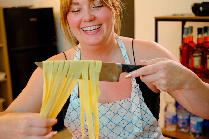 You'll be making fresh fettuccine on this pasta making class in Rome!