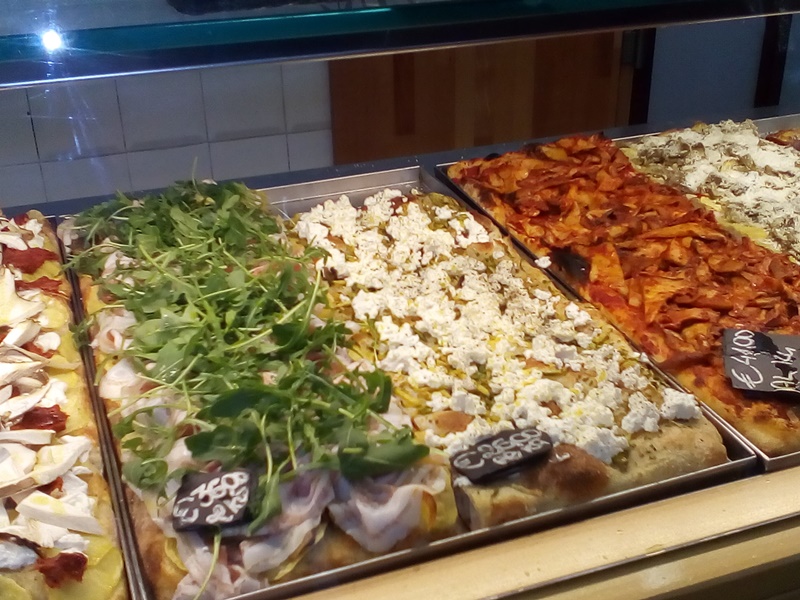 Explore delicious Roman food on your one day in Rome adventure! Pizzarium Bonci in Rome