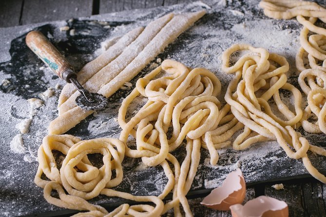 Fresh pasta making is a part of this private cooking class in Florence! Fresh pasta making is a part of this private cooking class in Florence!
