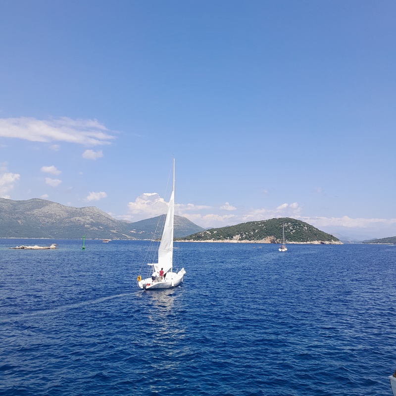 A day sailing trip around the Elaphite islands promises a unique experience